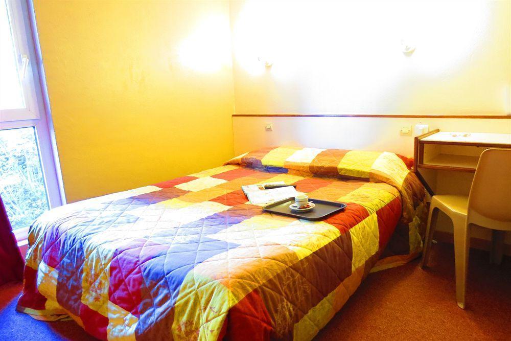 Hotel Crocus Caen Memorial Dış mekan fotoğraf